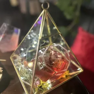 sushi and sashimi, interior