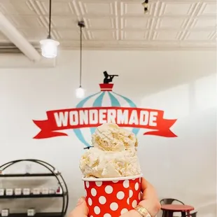 Sweet cornbread ice cream
