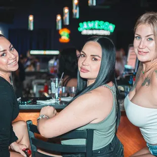 Bring you and your girls to wonders!