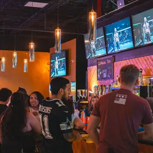 Where can I watch the game? Here at wonders!