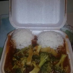 Broccoli with garlic sauce