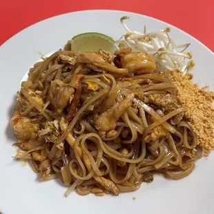 Chicken pad Thai