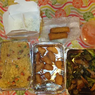 This is what we had left over from the family meal *after* five of us had eaten and gotten full. For $22 you get a lot of food.