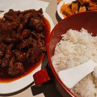 Orange beef, orange tofu with steamed jasmine rice