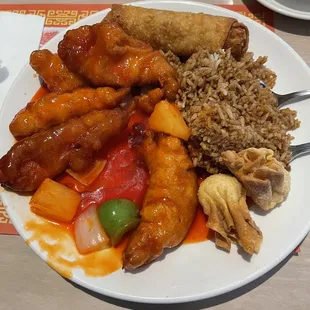 Sweet and sour Chicken (lunch Special)