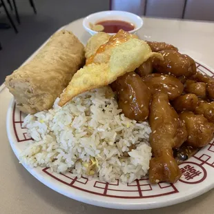 Sesame Chicken combo lunch