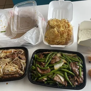 Cantonese Lo Mein and Beef With Green Bean In Garlic Sauce