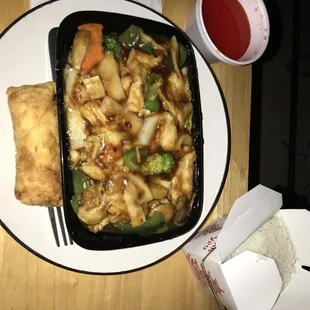 Szechuan chicken !! I love how these containers are packed !