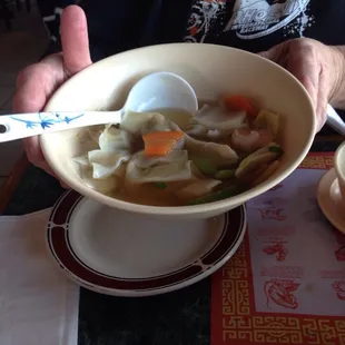 Wod won ton soup