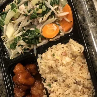 Wong&apos;s kitchen Kowloon, dinner Features: Savory, Sweet &amp; Sour Pork,  Fried rice and Pork Chop Suey or choice of Beef or Chicken Chow Mein