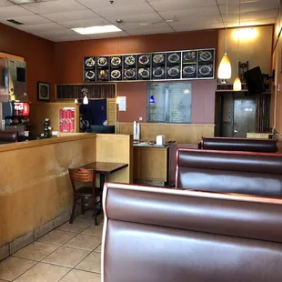 Dining Area and Counter