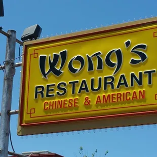 a sign for a chinese restaurant