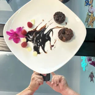 Date night "Def by Choco x" two kinds of brownie with three chocolate syrups