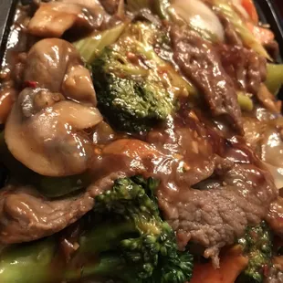 Large Beef in garlic sauce (to go)