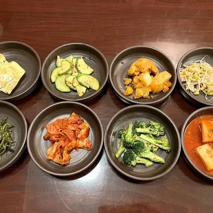 Ban chan (complimentary sides)