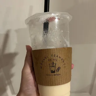 Oolong milk tea