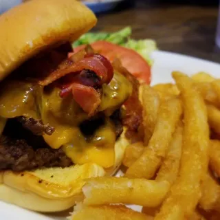 Ultimate Bacon Cheddar Burger