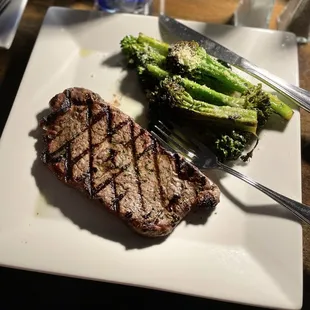Sirloin Steak with Broccolini