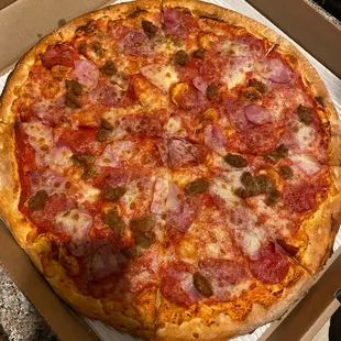 All meats pizza 16 inch