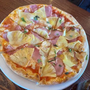 10&quot; Pig and Pineapple Pizza Lunch