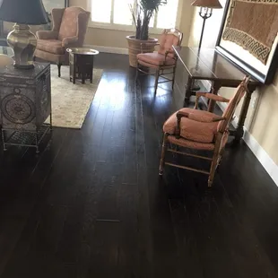 Shaw Epic Collection, Color Bear Paw