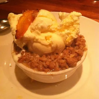 Mom's Deep Dish Peach Crisp