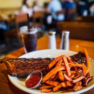 Baby back ribs with sweet potato fries