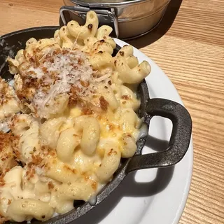 Oven Baked Mac & Cheese