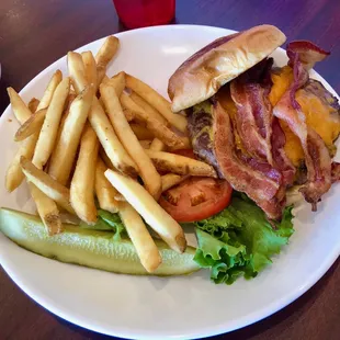 Bacon Cheeseburger