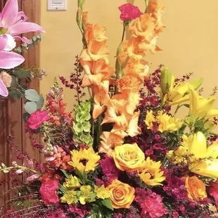 Standing arrangement.