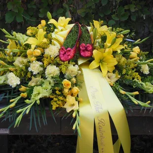 Over the Rainbow sympathy arrangement