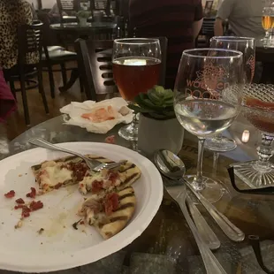 Shrimp, chicken flatbread pizza, wine and beer... after excellent bruschetta.....can't go wrong.
