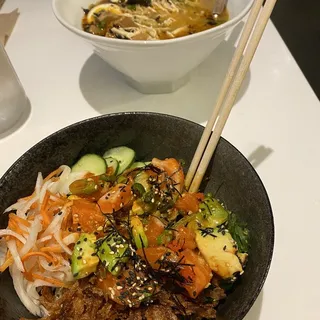Salmon Tartare Poke Bowl