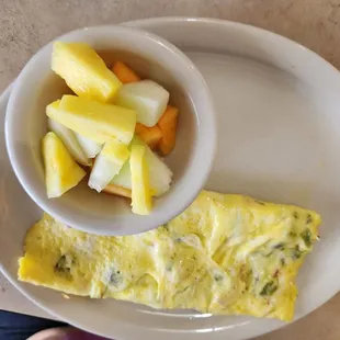 The garden omelet with the seasonal fruit cup.