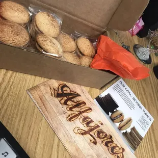 Snickerdoodle alfajores...o m g