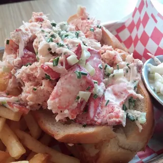 Large Lobster Roll
