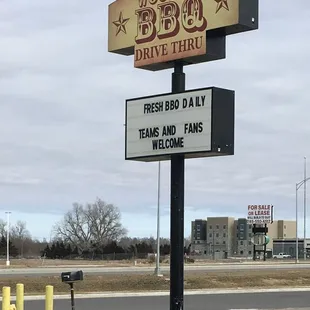 Woodies BBQ-New Location