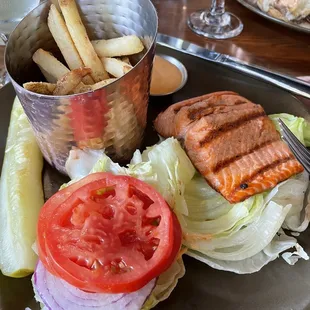 Salmon Burger