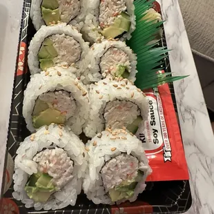 California Roll (8 pcs)