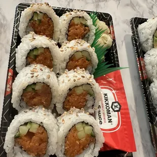 Spicy Tuna Roll (8 pcs)