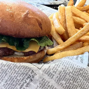 The Classic Cheeseburger w/ Fries and