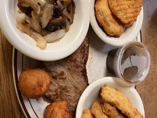 Bradley's Steak & Seafood