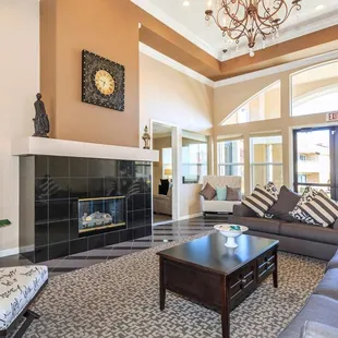 Woodland Hills Leasing Office