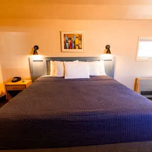 Room 27.  King Sleeper