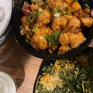 That&apos;s 4 huge cauliflowers in a plate of gobi manchurian.