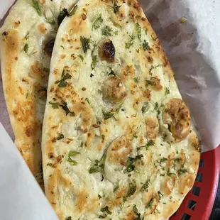 Garlic naan