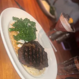 Houston&apos;s Hawaiian Rib-eye