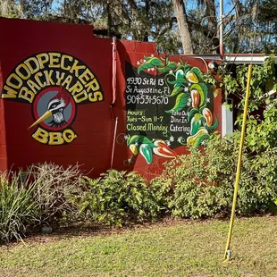 It&apos;s a perfect day for BBQ @ #WoodpeckersBackyardBBQ. Let&apos;s enjoy this FL sunshine shall we? Happy almost Friday to y(*‿*)u!