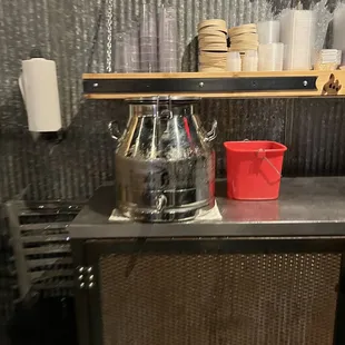 sushi and sashimi, interior