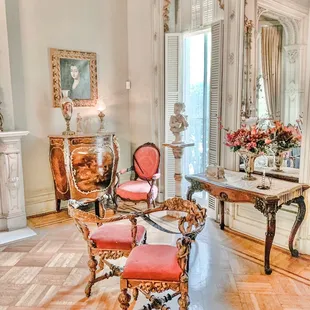 Courting chair in ballroom